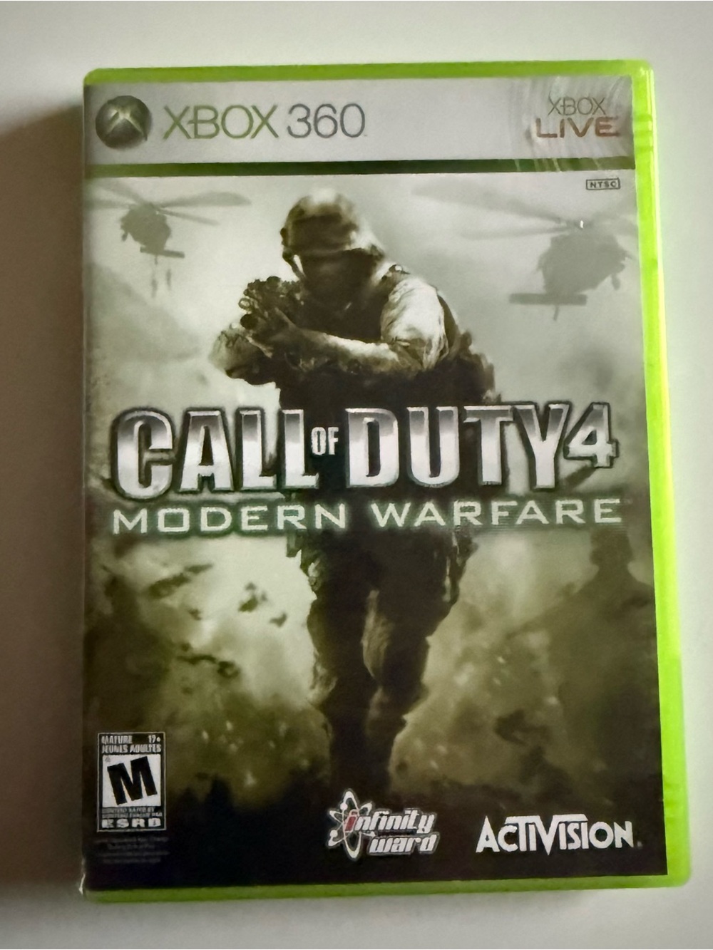 Call of Duty 4: Modern Warfare - Xbox 360 (Green)